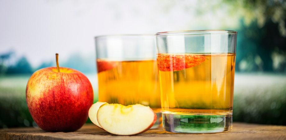 Dieta exclusiva cu suc de mere te ajuta sa slabesti aproximativ 5 kg in 4 zile