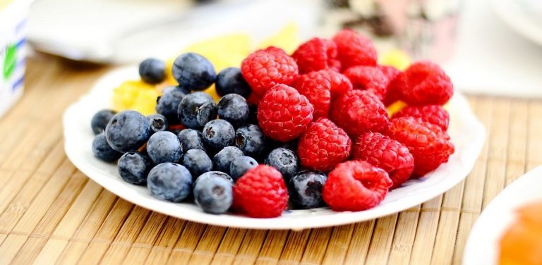 Reguli pentru consumul de fructe – cand si cum mancam fructele ...
