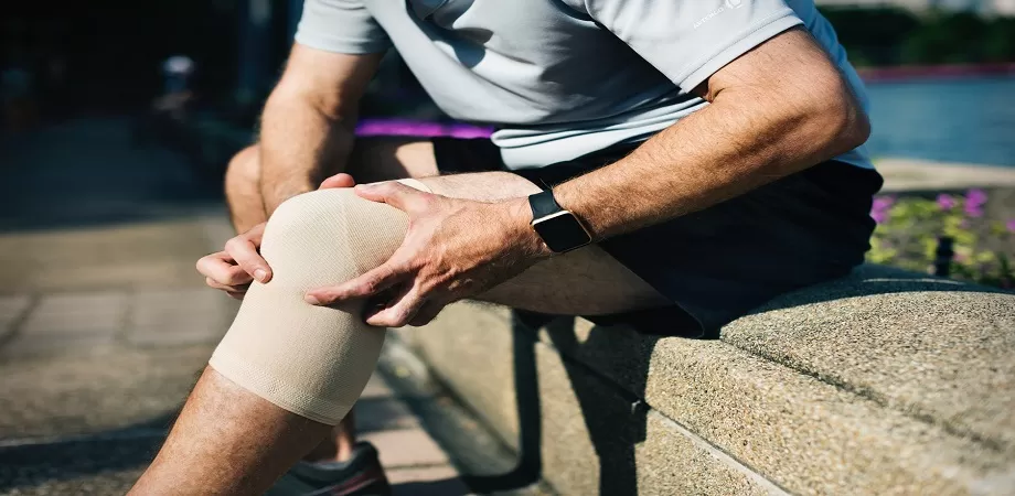 artroza deformantă a tratamentului simptomelor articulației genunchiului condilul articulației cotului doare